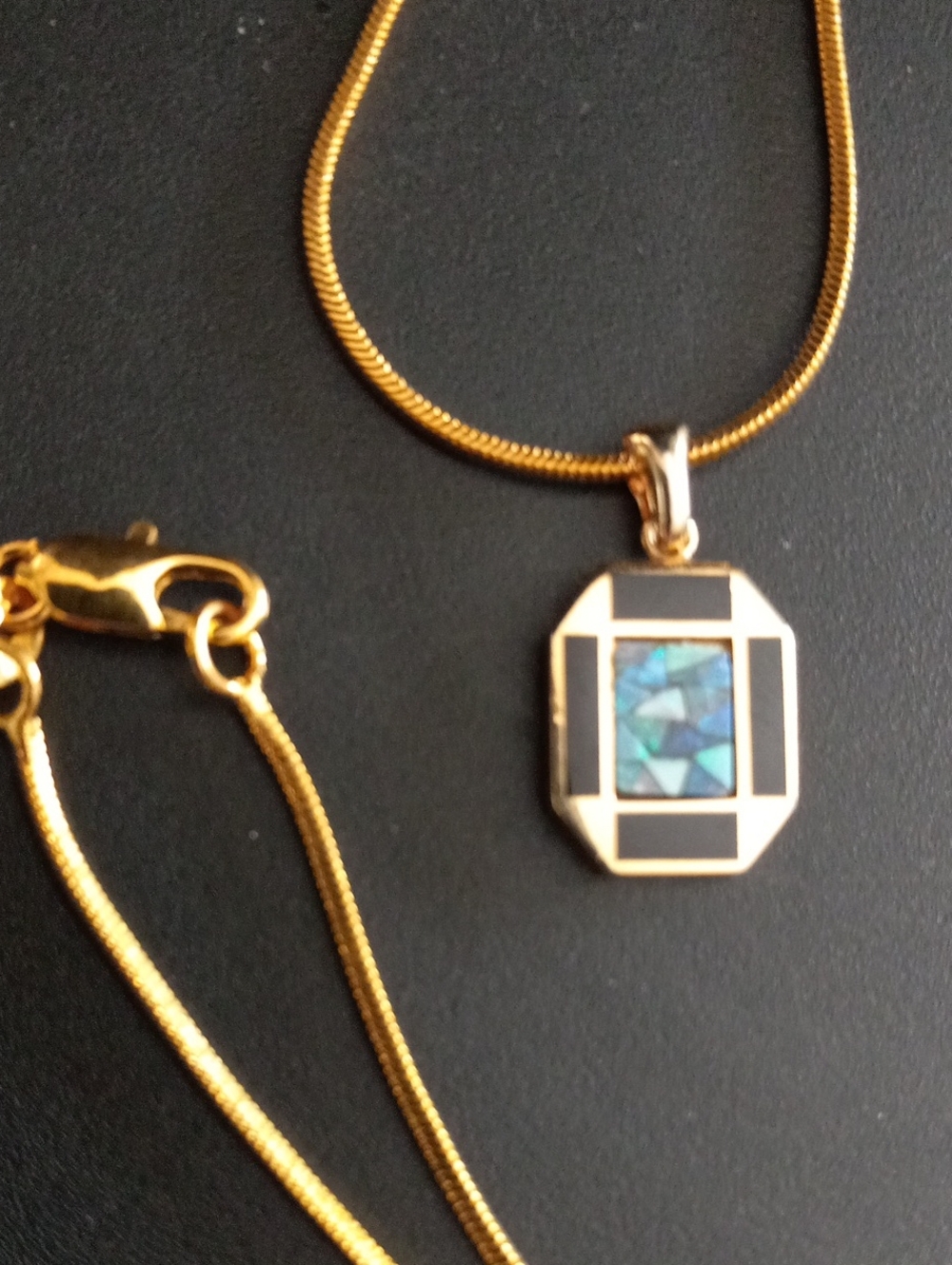 Vintage Gold Tone Necklace with Blue-Green Abalone Inlay 26 In Long